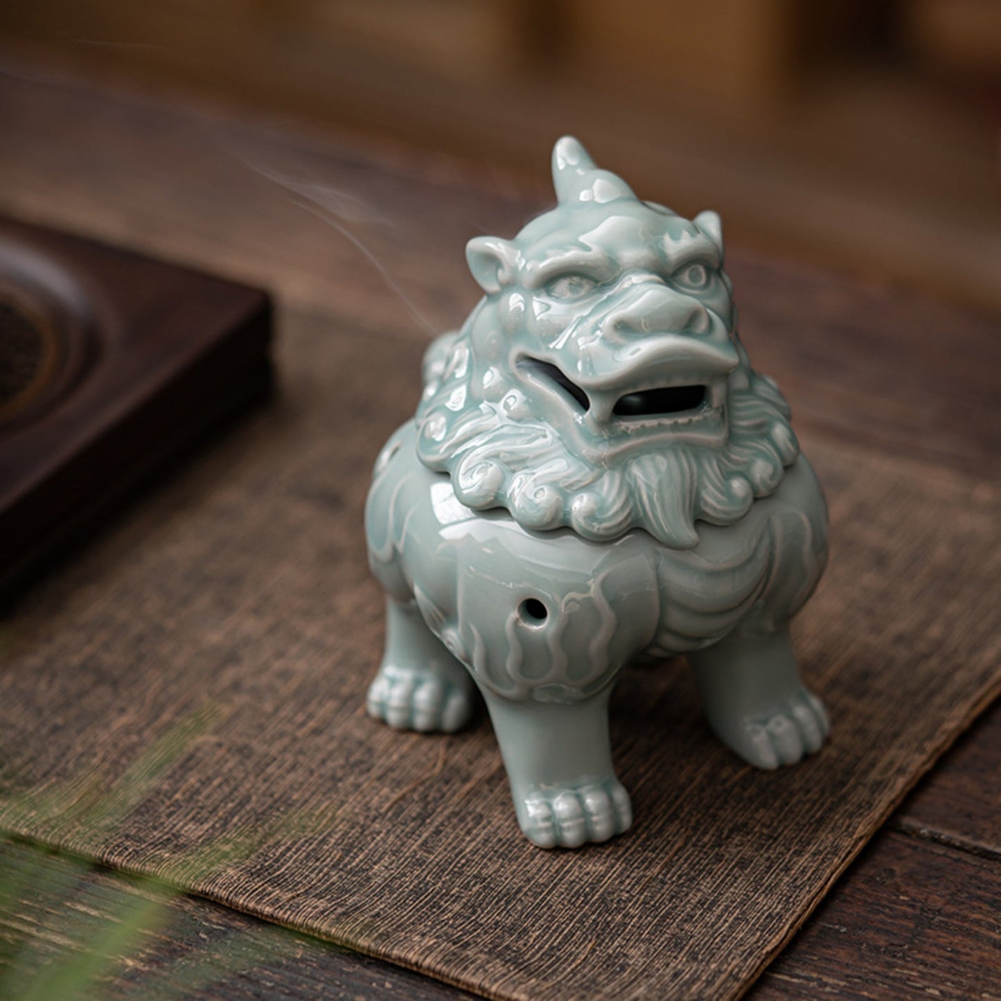 Yue Kiln Suanni Ceramic Incense Burner