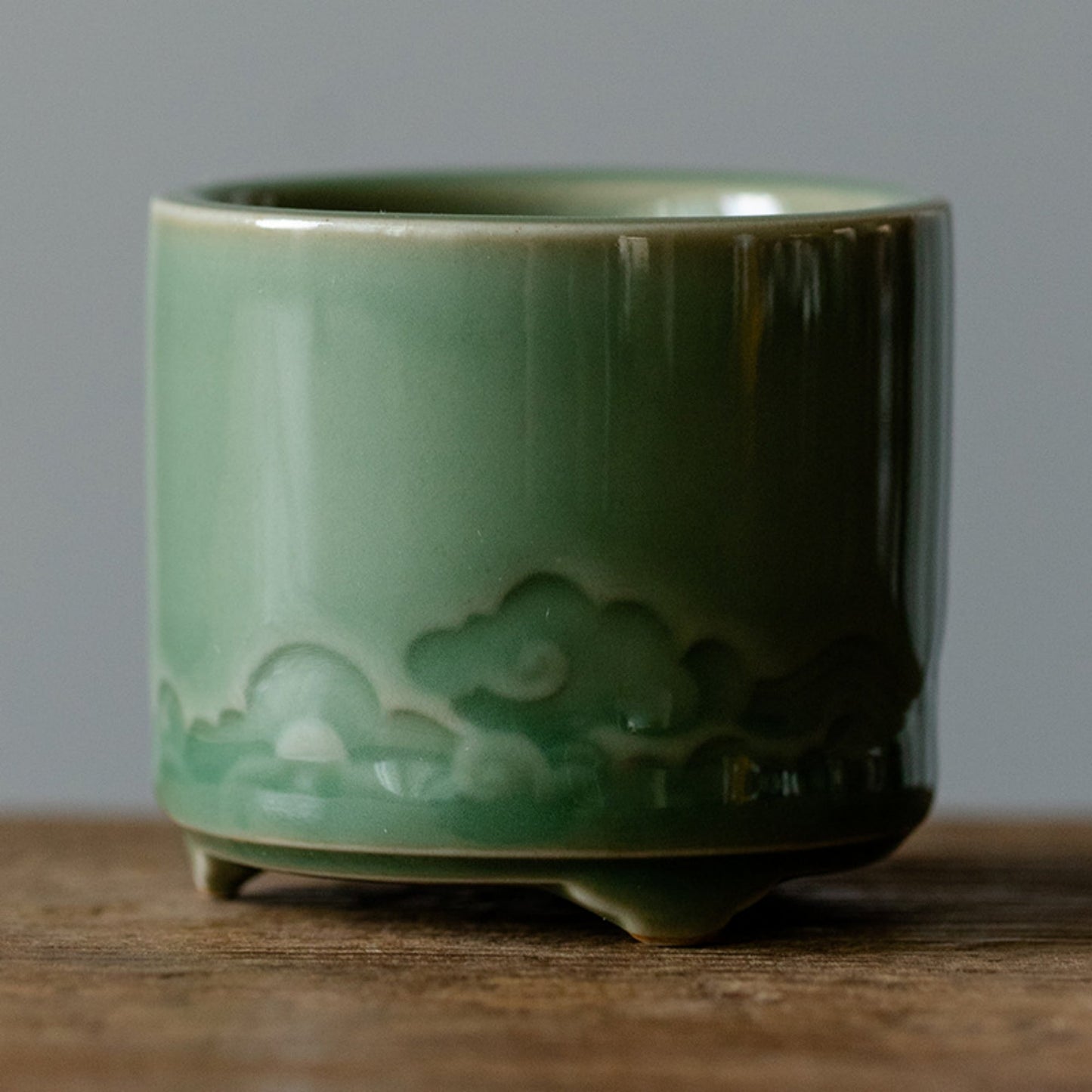 Yue Kiln Celadon Cloud Incense Burner