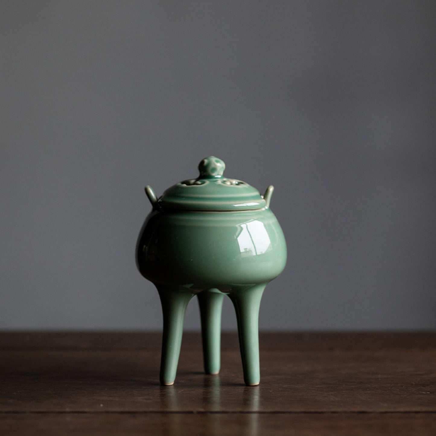 Yue Kiln Zen Three-legged Incense Burner
