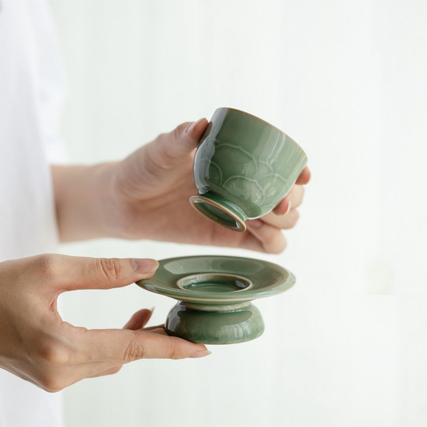 Yue Kiln Celadon Vintage Lotus Tea Cup