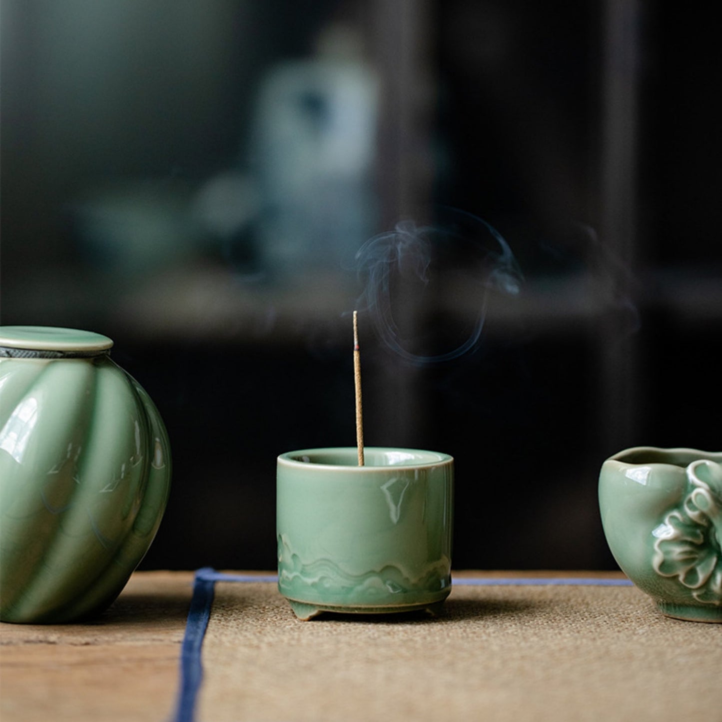 Yue Kiln Celadon Cloud Incense Burner