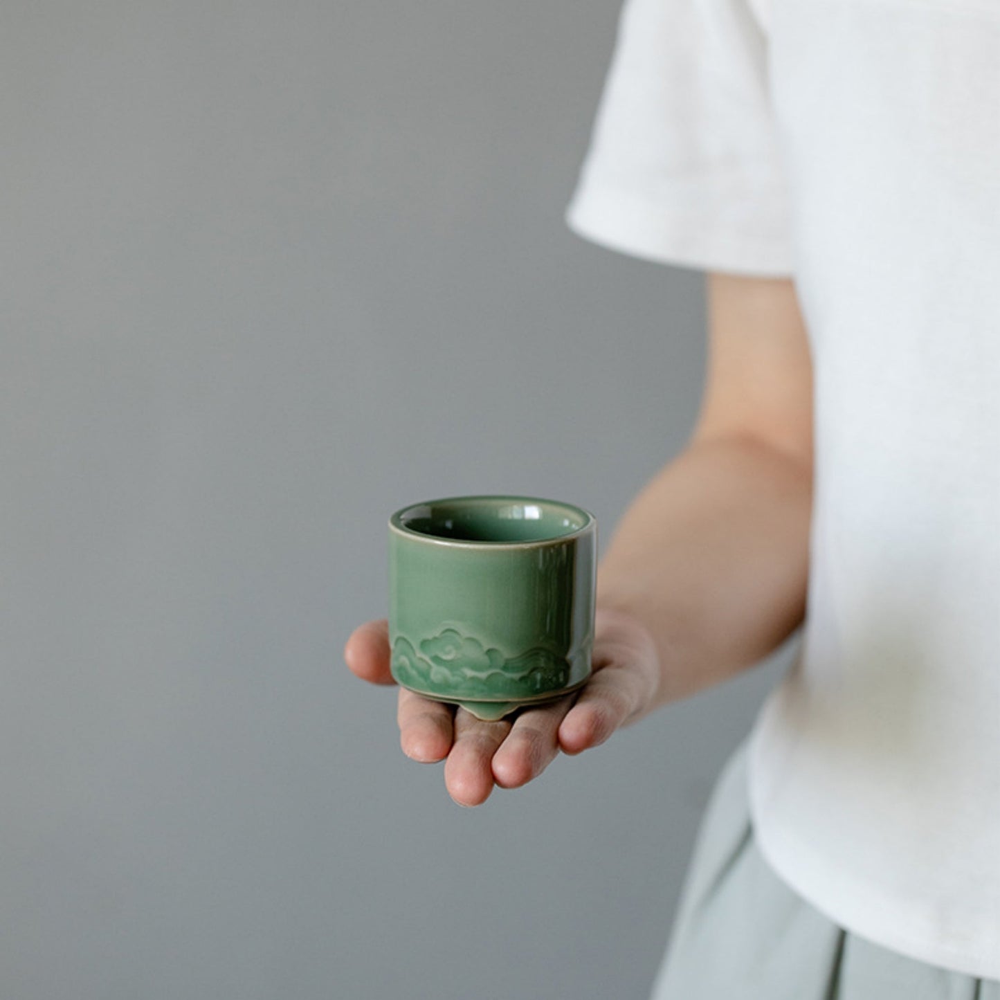 Yue Kiln Celadon Cloud Incense Burner